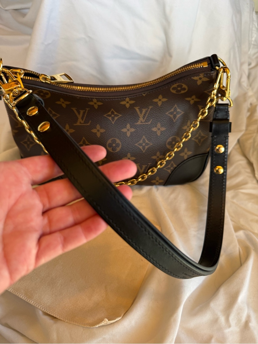 Louis Vuitton Brown Monogram Boulogne PM Shoulder Bag with Black Trim - Picture 11 of 16
